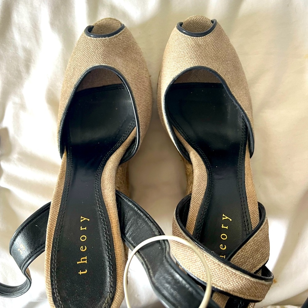 Theory - wedge heels. Tan and black wedge heels. With black trim. Adorable !